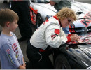 cindi signing autographs