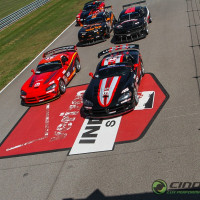 At the green flag, Cindi and Steve started 1-2.  Cindi would be forced to retire.  (Photo: Chris Clark)
